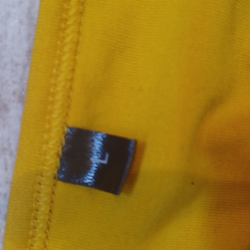 Alphalete Althetics Stylish Amplify  Mustard Yellow Long Sleeve Workout Crop Top - Picture 3 of 7